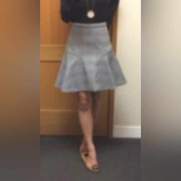 J. CREW Fit + Flare Flouncy Plaid Mini Skirt. Size 00 / 0. Academia. Twee. EUC - Picture 5 of 11